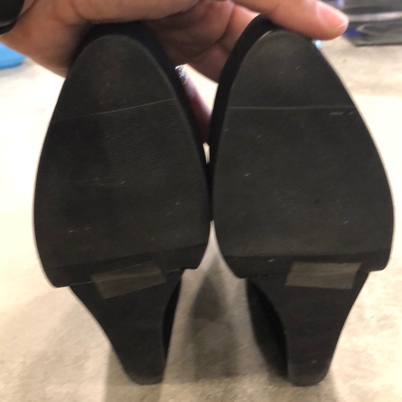 Black velvety wedge booties - Picture 2 of 5